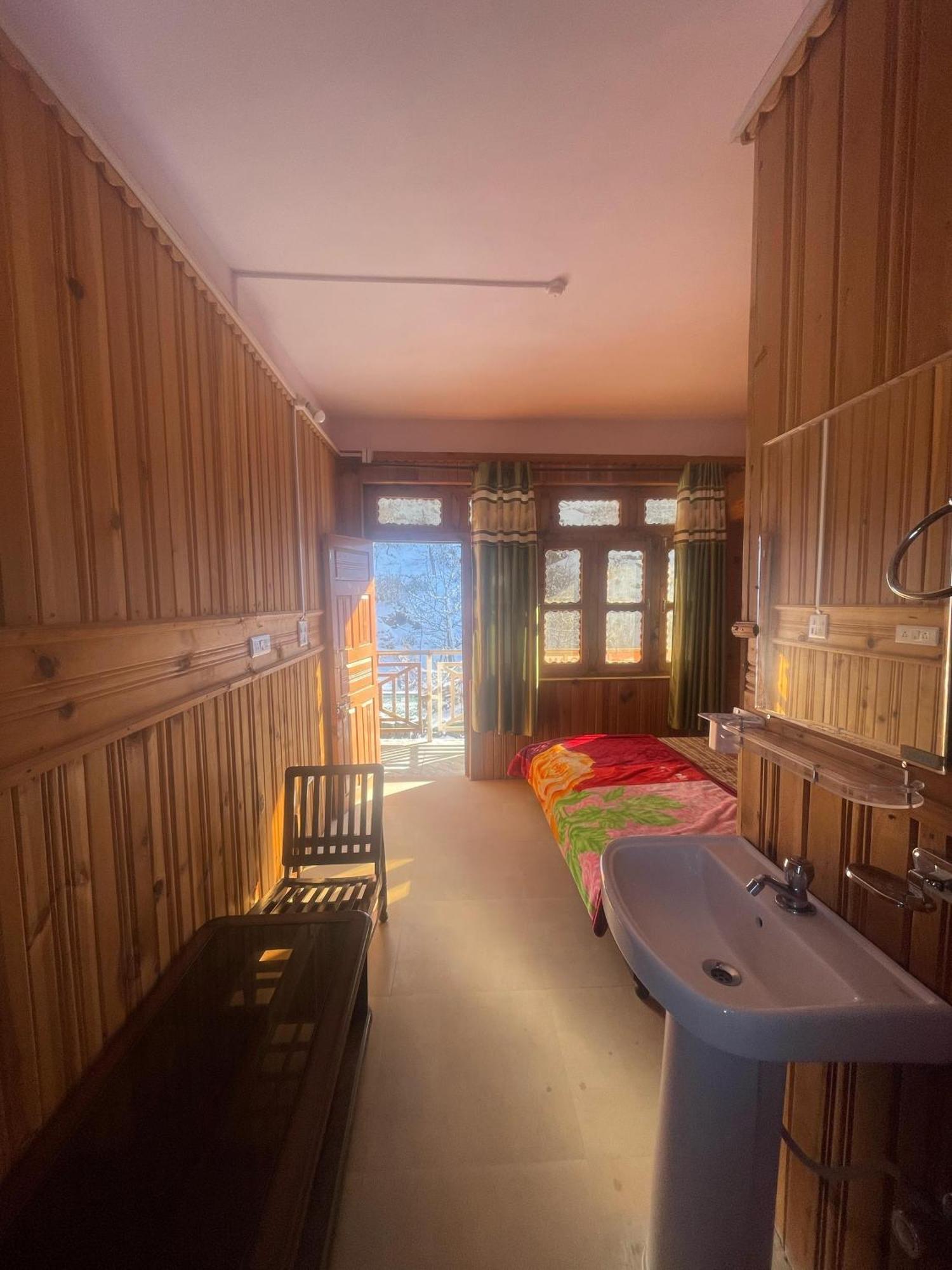 Hotel Sss The Chanshal Retreat Khashdhār المظهر الخارجي الصورة